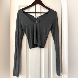 Joah Brown Gray long-sleeve crop top, size M/L